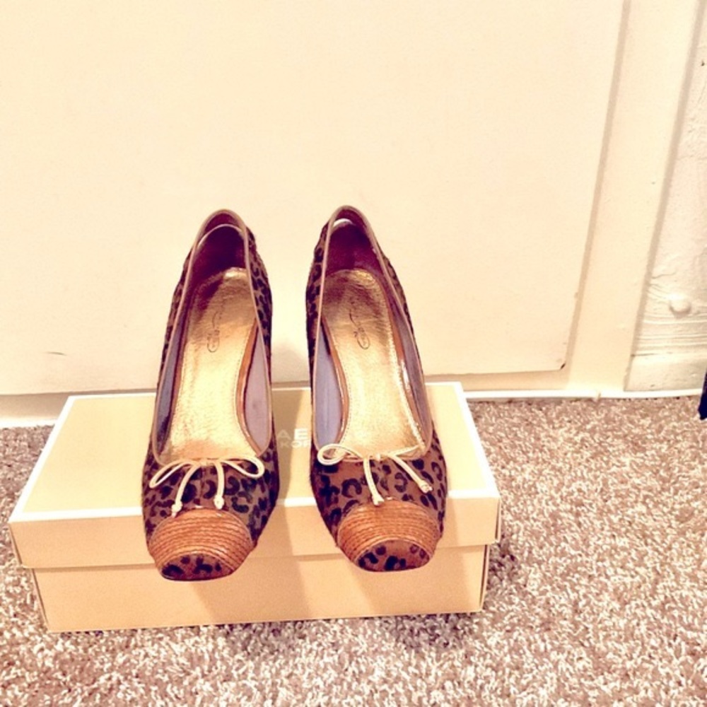 Luna Rosa Ballet Style Pump - Size 10